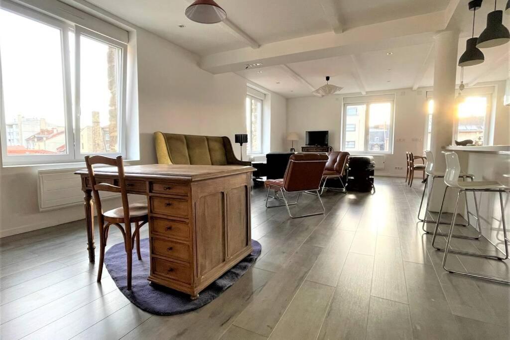 랭스 Superbe Loft 100M2 Proche Cathedrale Avec Parking 아파트 외부 사진